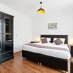 Oyo Matzbach Hotel