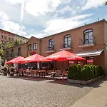 Oyo Matzbach Берлин