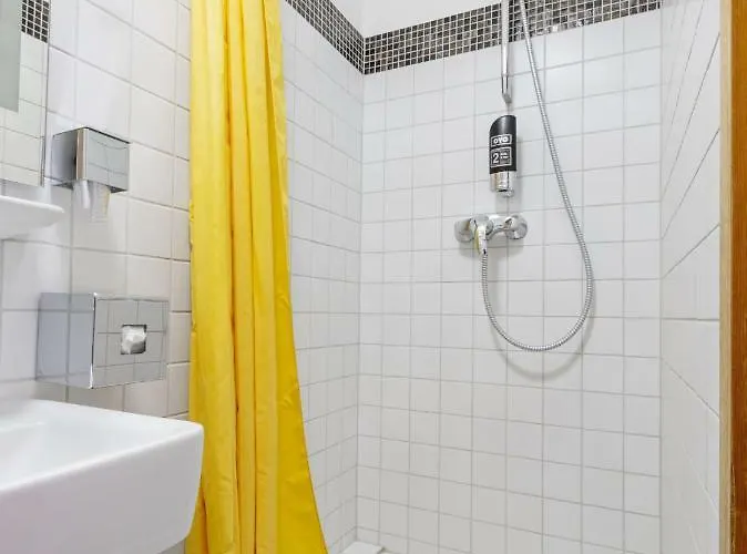 ホテル Oyo Matzbach