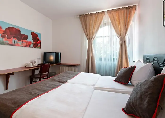 Oyo Matzbach Hotel 3*